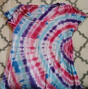 Lularoe tye dye top